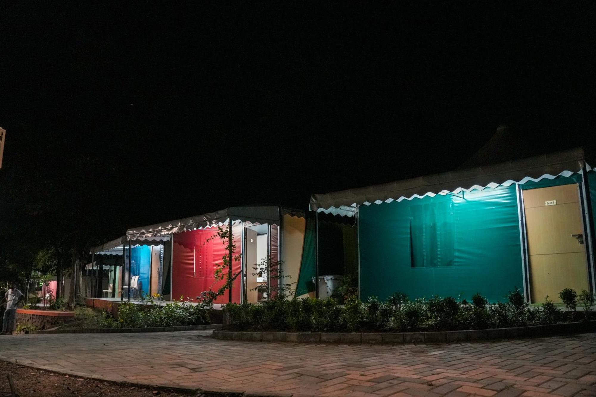 Vits Roccia Hill Resort And Adventure Park, Navapur Songadh Exterior foto